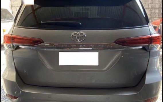 Selling Grey Toyota Fortuner  4x2 G Auto 2019 in Manila-1