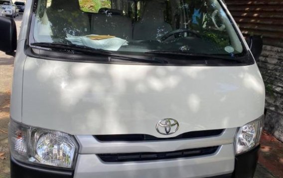 White Toyota Hiace Manual 2019 for sale in Quezon City-1