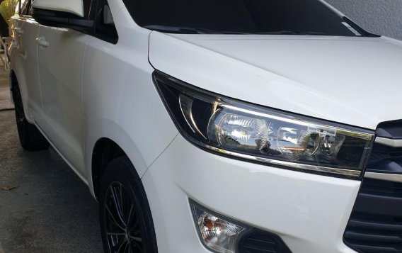Selling White Toyota Innova 2017 in Parañaque City-2