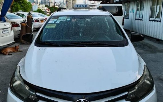 White Toyota Vios 2014 for sale in Mandaluyong