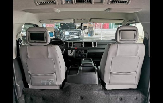 Selling Black Toyota Hiace Super Grandia 2018 Van at 20613 km in Manila-9