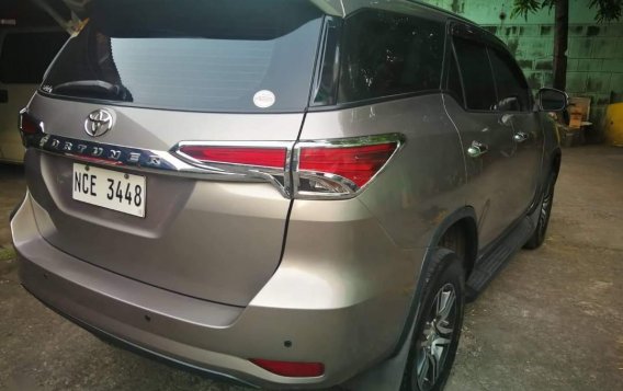 Silver Toyota Fortuner 2017 for sale in Quezon City-1