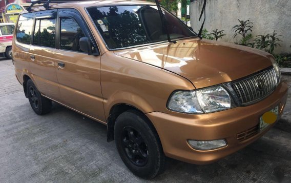 Selling Brown Toyota Revo 2004 in Makati-7