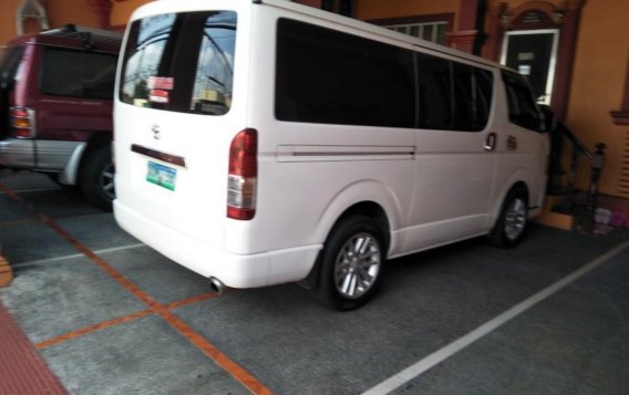 Selling White Toyota Hiace 2013 in Quezon City-1