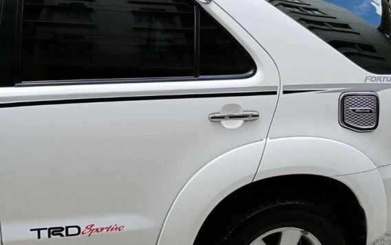 Sell White 2006 Toyota Fortuner in Quezon City-2