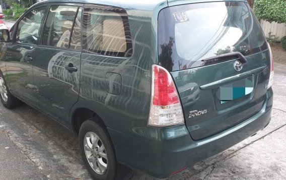 Green Toyota Innova 2011 for sale in Paranaque City-2