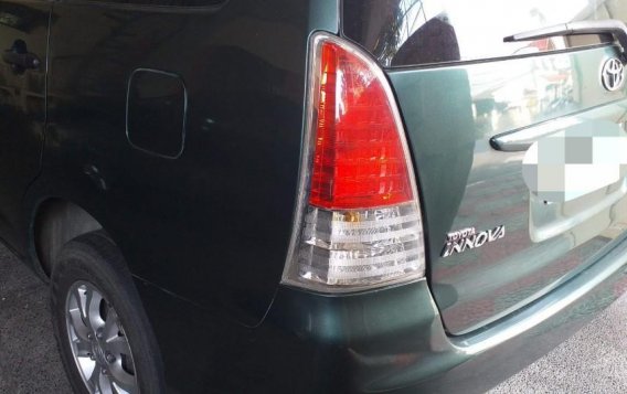 Green Toyota Innova 2011 for sale in Paranaque City-7