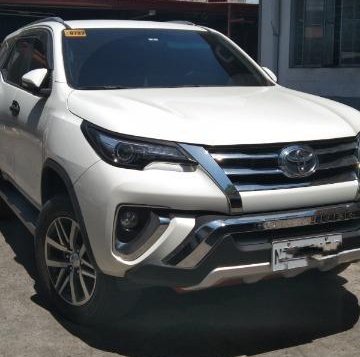 Pearl White Toyota Fortuner 2016 for sale in Valenzuela-1