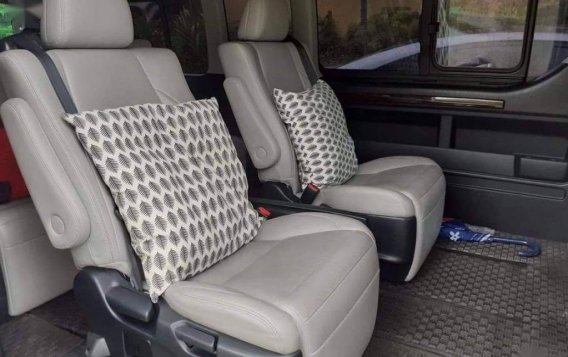 White Toyota Hiace Super Grandia 2016 for sale in Parañaque City-2