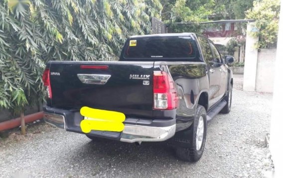 Selling Black Toyota Hilux 2016 in Batangas-1