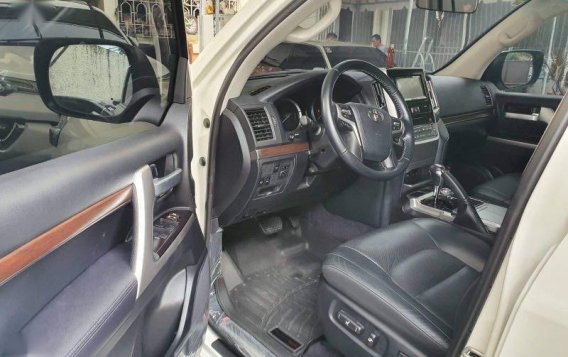 White Toyota Land Cruiser for sale in Parañaque-2