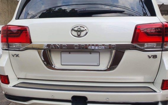 White Toyota Land Cruiser for sale in Parañaque-1