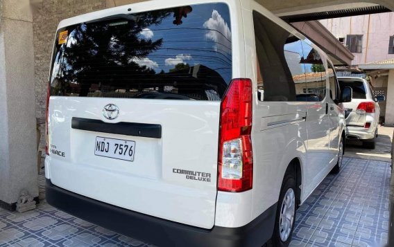 White Toyota Hiace for sale in Quezon-3