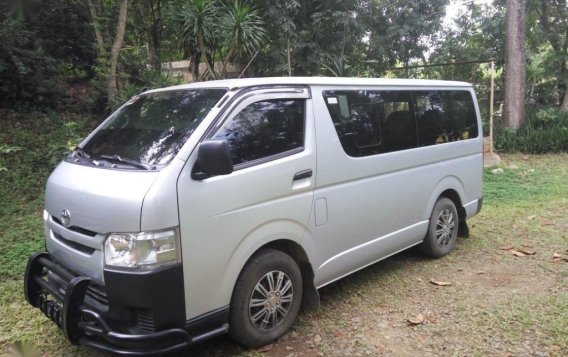 White Toyota Hiace for sale in Manila