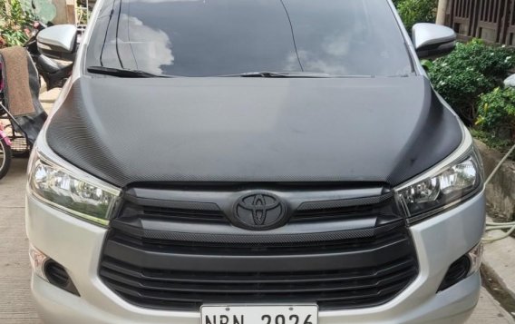 Selling Grey Toyota Innova 2017 in Laguna-4