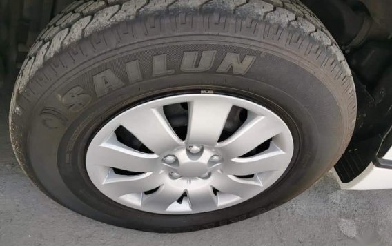 Sell White Toyota Hiace Super Grandia 2012 in Las Piñas