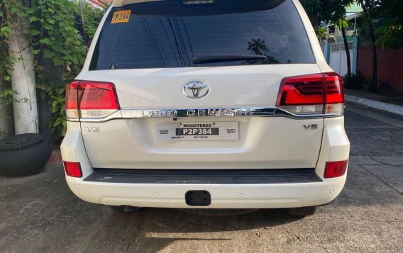 Sell White 2019 Toyota Land Cruiser in Makati-3