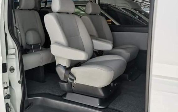 Sell White Toyota Hiace Super Grandia 2012 in Las Piñas-6