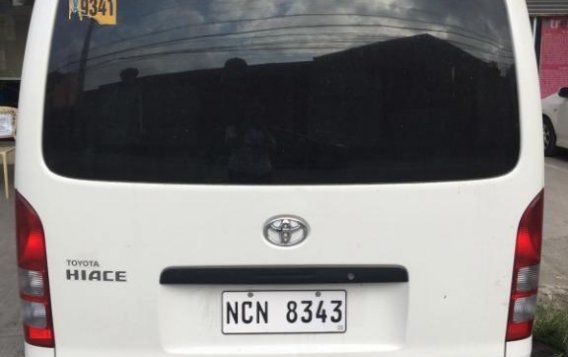 Selling White Toyota Hiace 2017 in Calamba-1