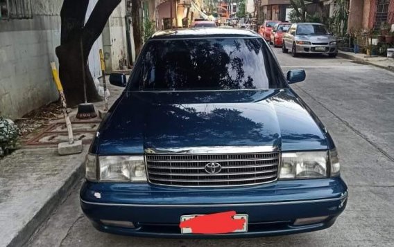 Blue Toyota Crown 1990 for sale in Manila