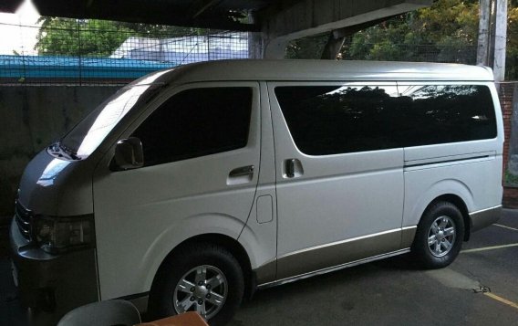 White Toyota Hiace Super Grandia for sale in Quezon -2