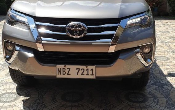 Silver Toyota Fortuner for sale in Manila-7