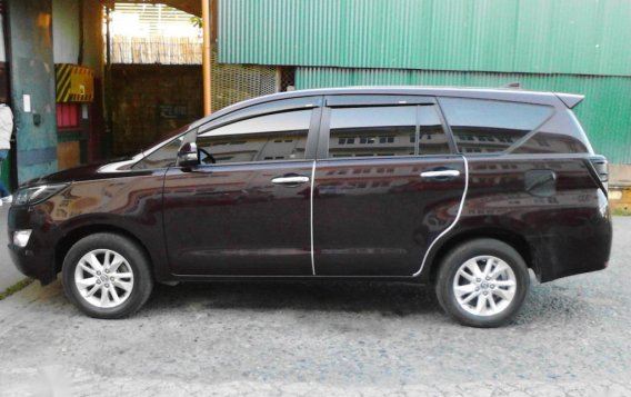 Black Toyota Innova for sale in Baguio -2