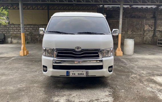 Selling White Toyota Hiace Super Grandia in Pateros-1