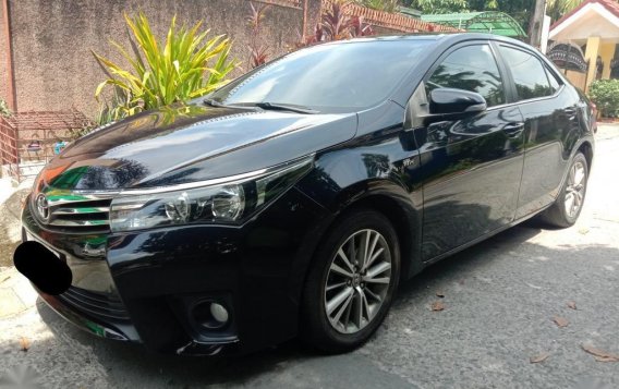 Sell Black 2015 Toyota Corolla Altis in Quezon City-5