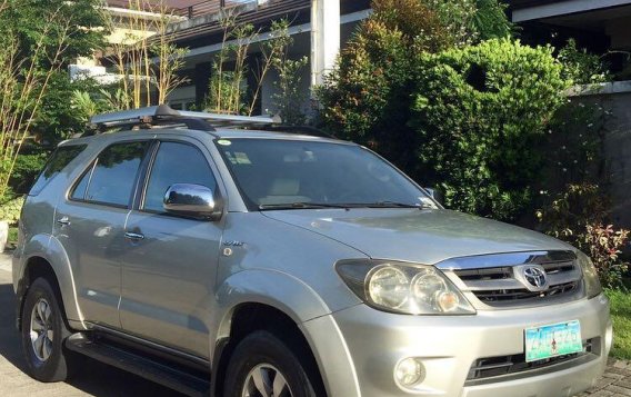 Sell Silver 2005 Toyota Fortuner in Manila-2