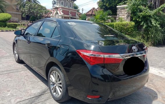 Sell Black 2015 Toyota Corolla Altis in Quezon City-7