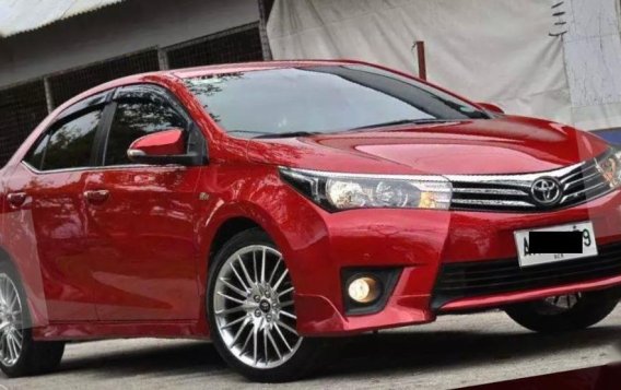 Sell Red 2014 Toyota Corolla Altis in Mandaluyong-4