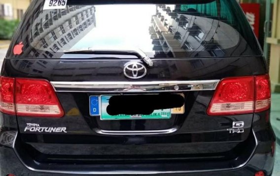 Selling Black Toyota Fortuner 2006 in Quezon City-2