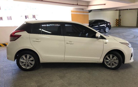 White Toyota Yaris 2017 for sale in Manila-5