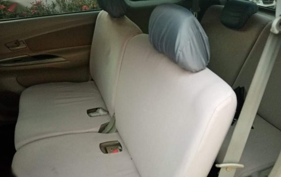 Selling Silver Toyota Avanza in Quezon City-6