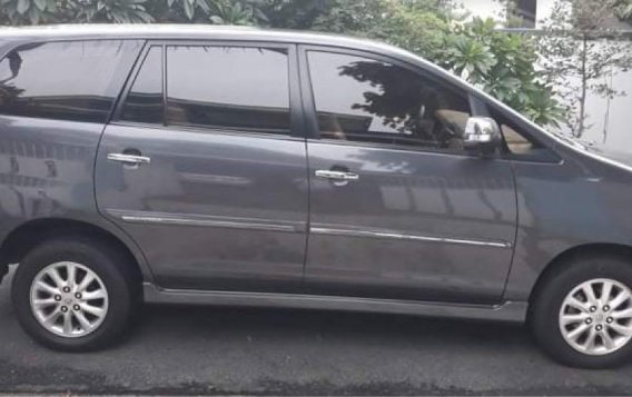 Sell Black Toyota Innova in Manila-3