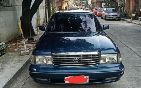 Blue Toyota Crown for sale in Quezon-1