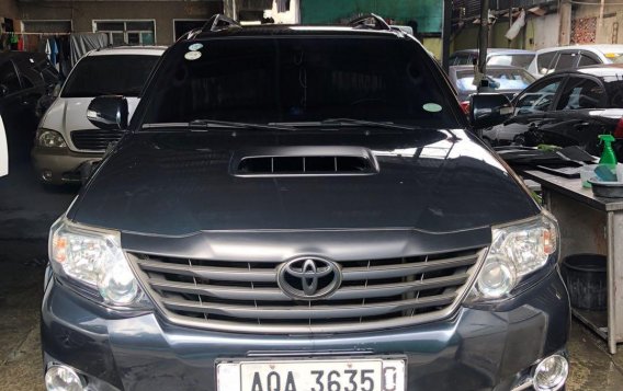 Selling Black Toyota Fortuner in Makati-2