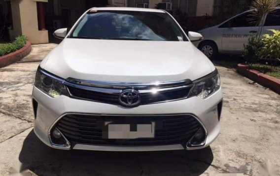 Pearl White Toyota Camry for sale in Parañaque-7