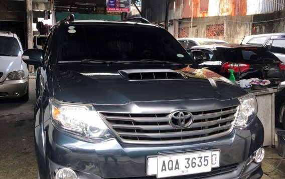 Selling Black Toyota Fortuner in Makati-3