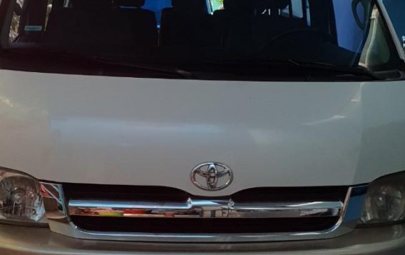 Pearl White Toyota Hiace Super Grandia for sale in Manila