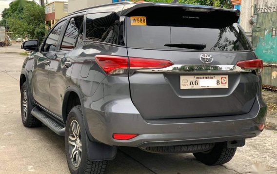 Black Toyota Fortuner 2018 for sale in Las Piñas-3