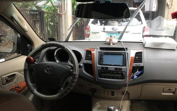 White Toyota Fortuner for sale in Manila