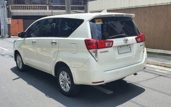 White Toyota Innova for sale in San Juan-4