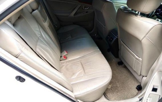 Pearl White Toyota Camry for sale in Quezon City-7
