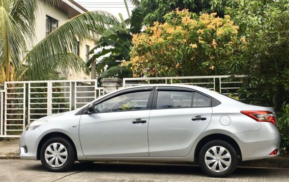 Selling Silver Toyota Vios 2017 in Cavite-1