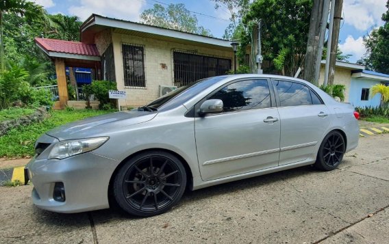 Selling Silver Toyota Corolla altis 2012 in Quezon City