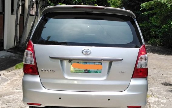 Selling Silver Toyota Innova 2012 in Las Piñas-4