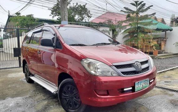 Red Toyota Innova 2007 SUV at 84000 km for sale in Manila-1