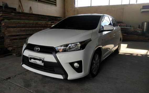 White Toyota Yaris 2015 for sale in Cebu City-1